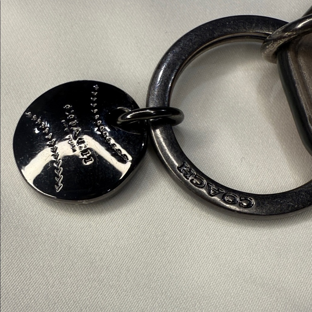 Coach Carmine Modern Varsity Baseball C Logo Leather Key Ring - Picture 3 of 3